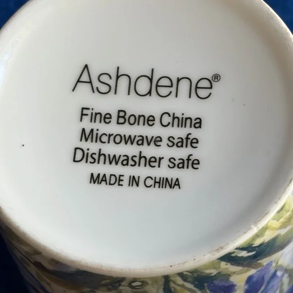 Ashen Blue Iris Floral Tea Mug with Lid & Strainer Rare Find. - Picture 11 of 13